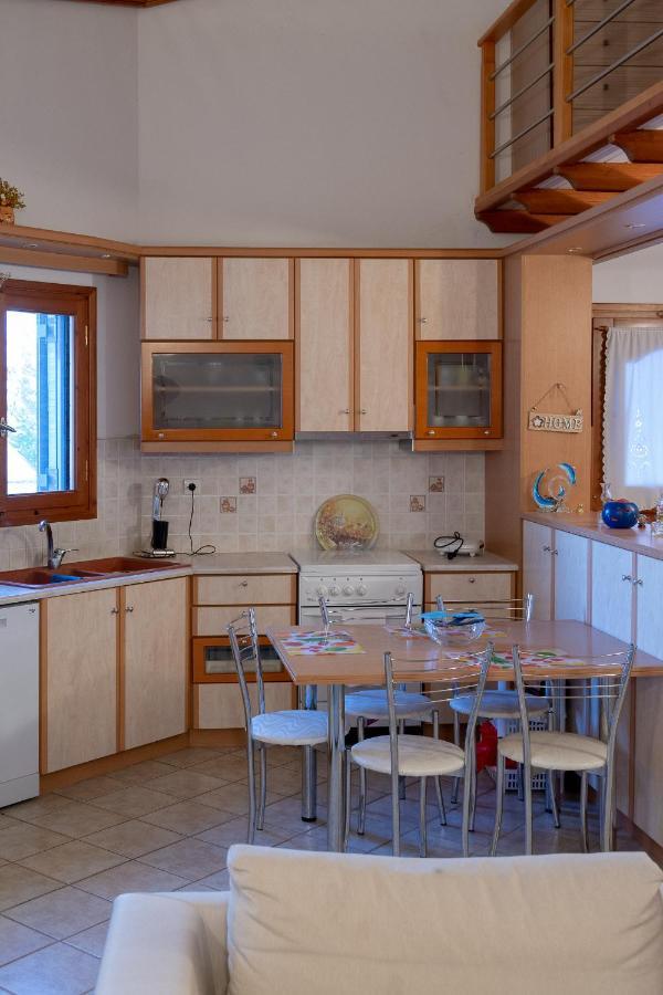 Papadogiannopoulos House Aigio Extérieur photo